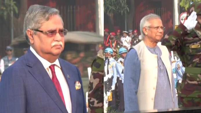 সশস্ত্র বাহিনী দিবসে শিখা অনির্বাণে রাষ্ট্রপতি ও প্রধান উপদেষ্টার শ্রদ্ধা নিবেদন