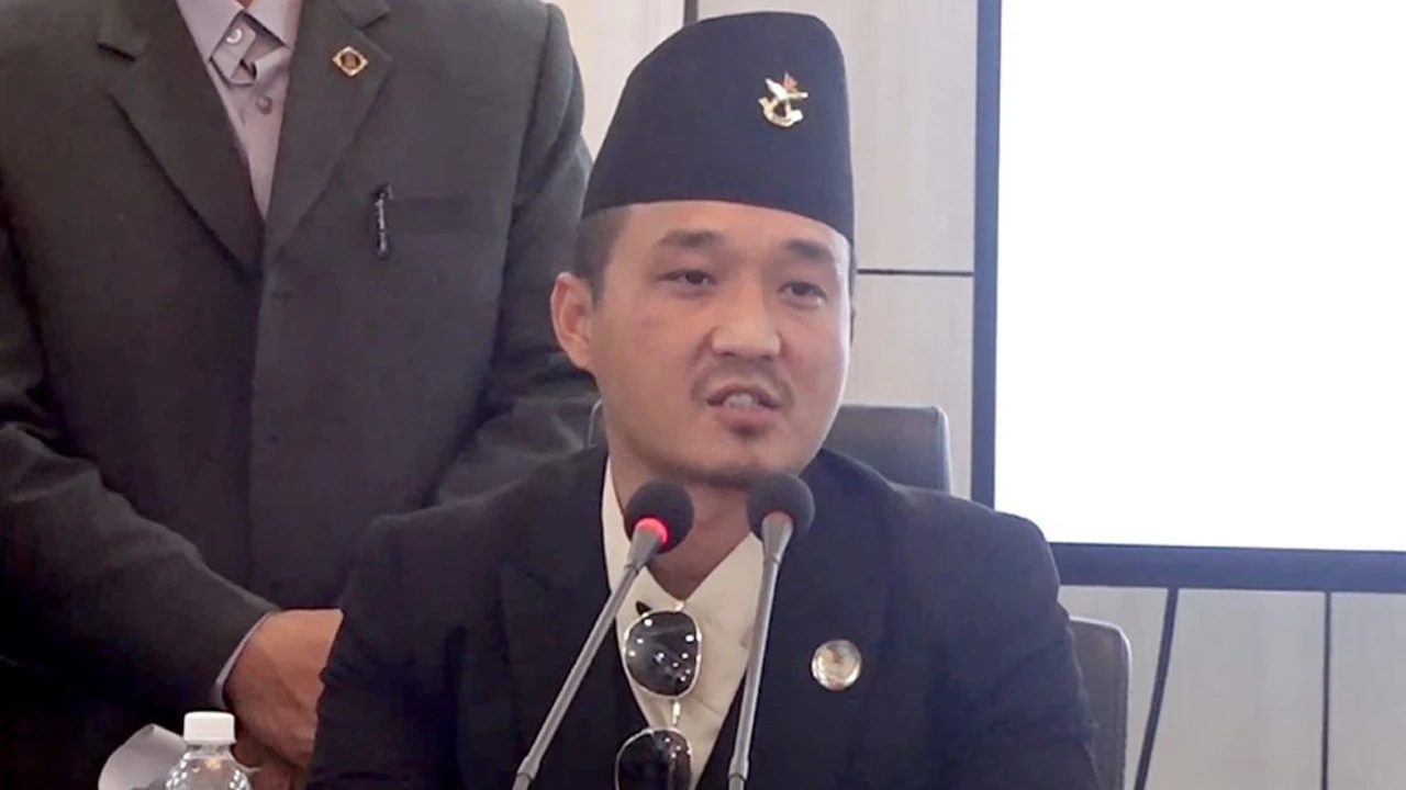 দুর্নীতির অভিযোগ ঘিরে নেপালের স্বরাষ্ট্রমন্ত্রীর পদত্যাগ