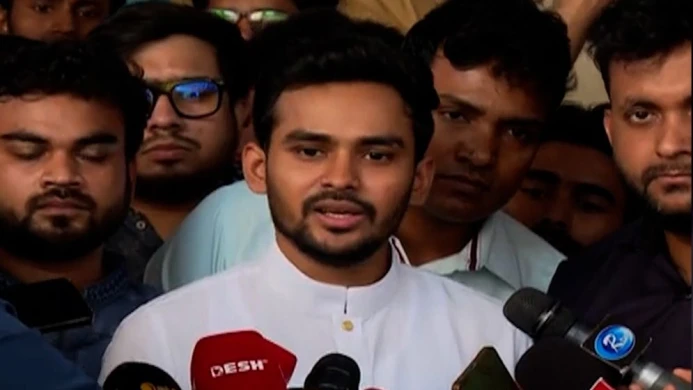 ত্রয়োদশ সংসদ নির্বাচনে এককভাবে লড়ার ইঙ্গিত উপদেষ্টা আসিফের