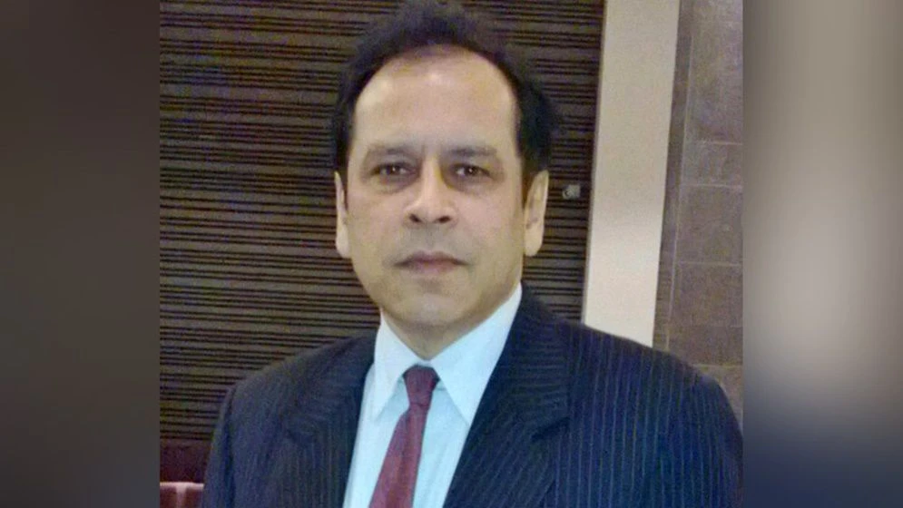 বিএনপিতে যোগ দিয়ে নির্বাচনী মাঠে ফিরলেন ড. রেজা কিবরিয়া