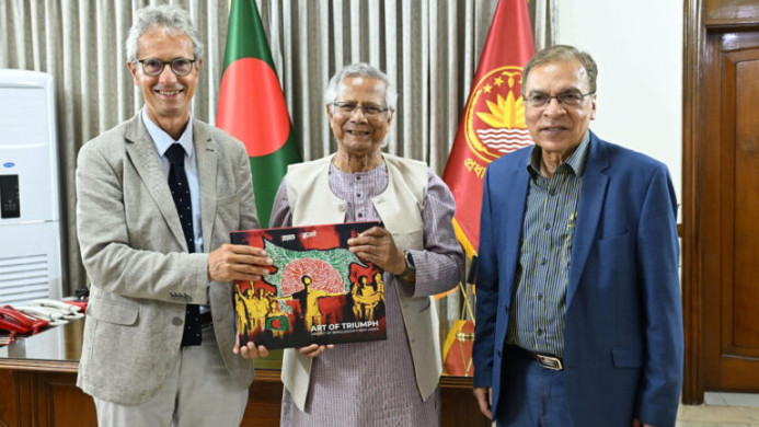 চুরি হওয়া অর্থ পাচার ঠেকাতে আন্তর্জাতিক আইনি কাঠামো গঠনের তাগিদ প্রধান উপদেষ্টার