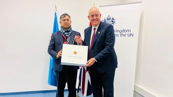 পুলিশ সংস্কার ও রোহিঙ্গা প্রত্যাবাসনে যুক্তরাজ্যের সহায়তা চাইল বাংলাদেশ