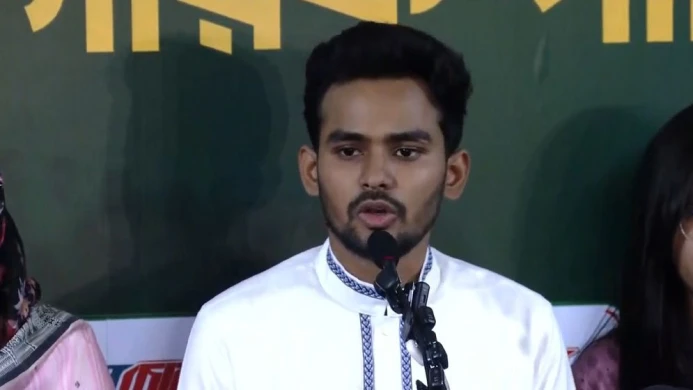 নিজের ও পরিবারের ব্যাংক হিসাব প্রকাশ করলেন আসিফ মাহমুদ