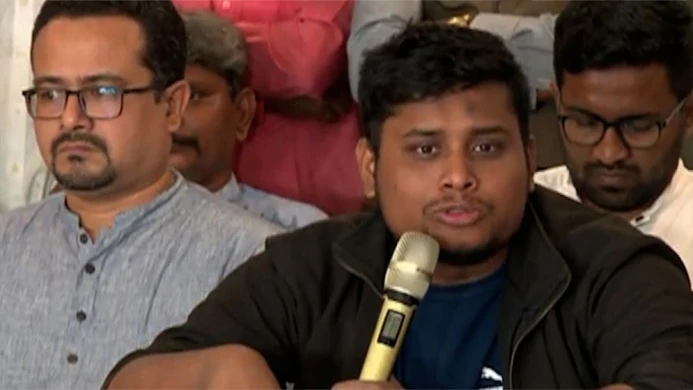 বাংলাদেশকে নতুন রাজনৈতিক দিগন্ত দেখাবে এনসিপি: হাসনাত