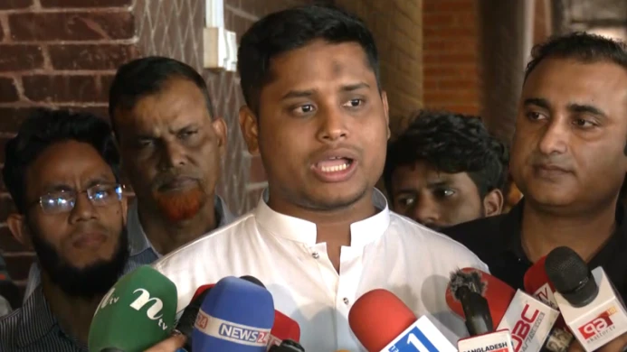 জাতীয় নির্বাচন ও গণভোট নিয়ে দ্বিচারিতার অভিযোগ: হাসনাত আব্দুল্লাহ