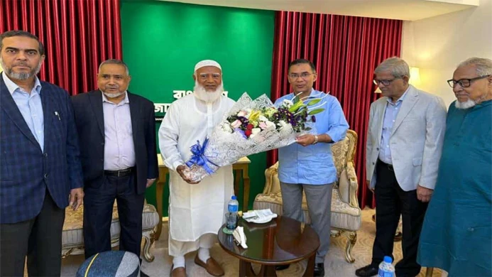 জামায়াত আমিরের বাসভবনে তারেক রহমানের সৌজন্য সাক্ষাৎ
