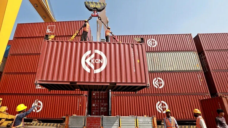 যুক্তরাষ্ট্রের পাল্টাশুল্কে ইউরোপে নতুন বাণিজ্য প্রতিযোগিতায় বাংলাদেশ