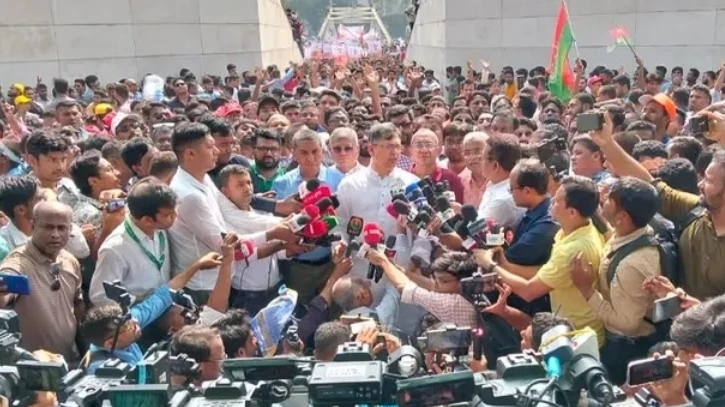 বৃহৎ নির্বাচনী ঐক্যের পথে বিএনপি: সালাউদ্দিন আহমেদ