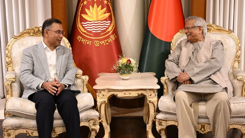 প্রধান উপদেষ্টার সঙ্গে তারেক রহমানের সৌজন্য সাক্ষাৎ