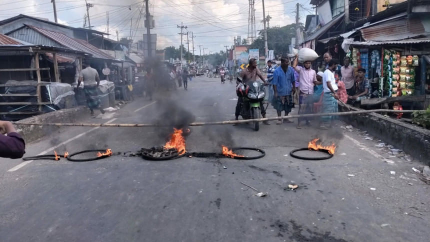 বাগেরহাটে ৪ আসন পুনর্বহালের দাবিতে হরতাল-অবরোধ তীব্র