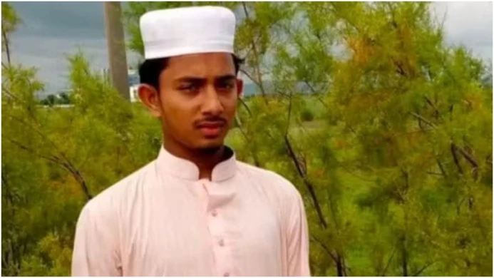 মিরসরাইয়ে খেজুরগাছ থেকে পড়ে শিবির নেতার মৃত্যু