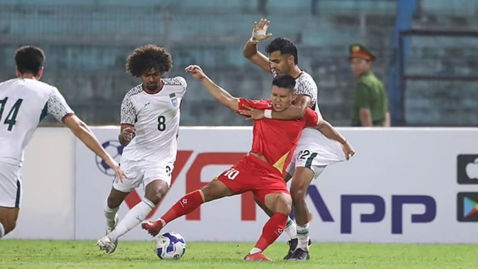 ভিয়েতনামের বিপক্ষে ৩-০ ব্যবধানে হার বাংলাদেশের