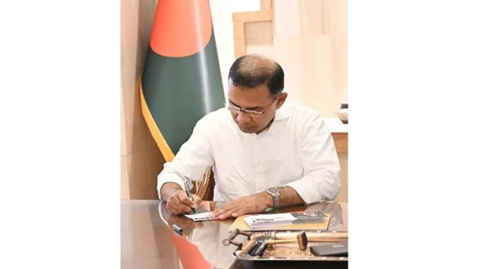 মহান শহীদ দিবসে স্মারক ডাকটিকিট প্রকাশ করলেন প্রধানমন্ত্রী