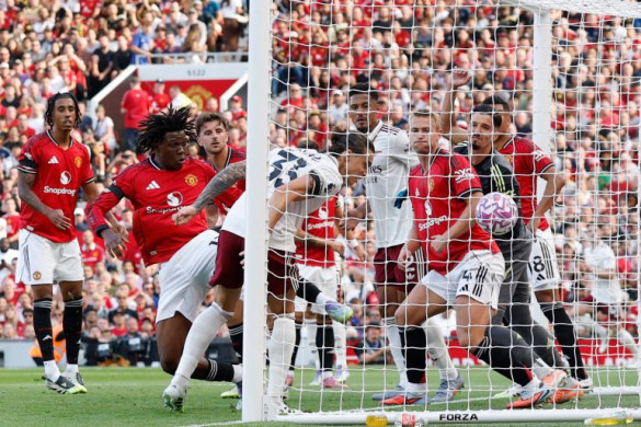 নিজেদের ঘরের মাঠে আর্সেনাল এর কাছে ১-০ গোলে হেরে হতাশাজনক শুরু ম্যানচেস্টার ইউনাইটেডের