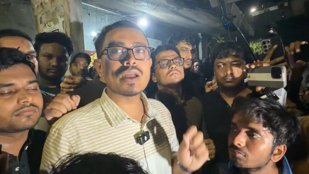 ক্যাম্পাসে সন্ত্রাস মেনে নেওয়া হবে না: ডাকসু ভিপি