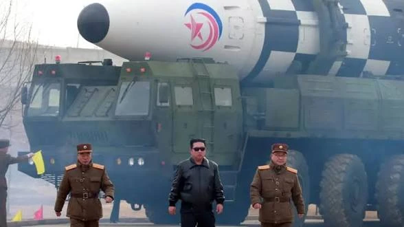 একসঙ্গে ১০ ব্যালিস্টিক ক্ষেপণাস্ত্র ছুড়ল উত্তর কোরিয়া