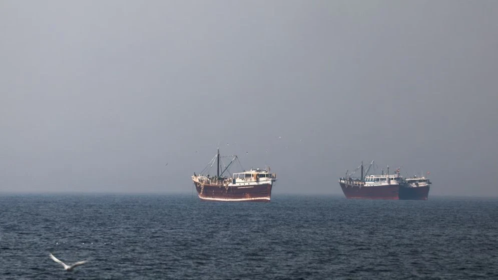 হরমুজ প্রণালী বন্ধের ফলে বিশ্ব তেলের বাজারে অস্থিরতা