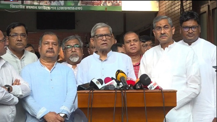 ফেব্রুয়ারির মাঝামাঝি সময়ে নির্বাচনে একমত প্রধান উপদেষ্টাঃ ফখরুল