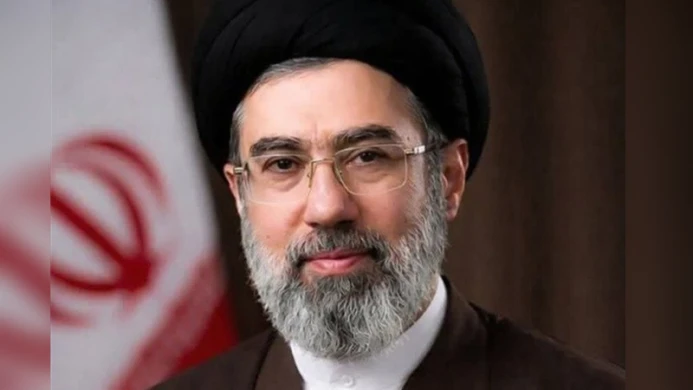 সাম্রাজ্যবাদের পতন স্পষ্ট, জনগণের বিজয়ের দাবি মোজতবা খামেনির