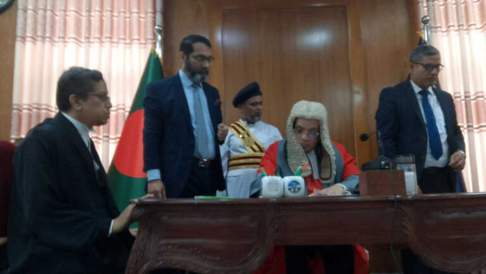 হাইকোর্টে বিচারপতির সংখ্যা বাড়ল এক লাফে ২৫ জন, সম্পন্ন হলো শপথ অনুষ্ঠান