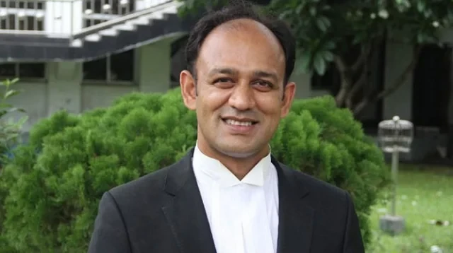 আইনজীবী সমিতির নির্বাচনে সম্পাদক প্রার্থী ব্যারিস্টার সুমন