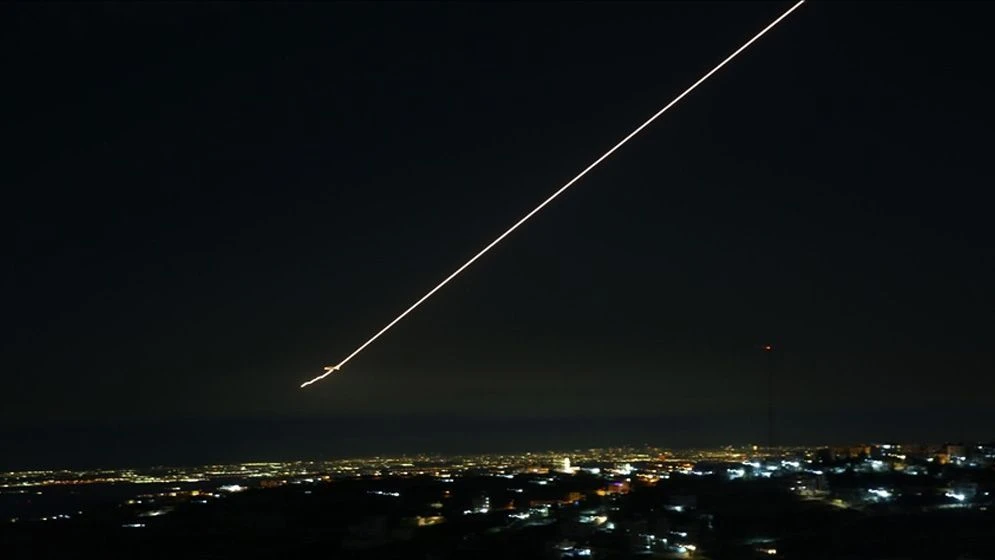 ইসরায়েলে আবারও ইরানের ব্যালিস্টিক ক্ষেপণাস্ত্র হামলা