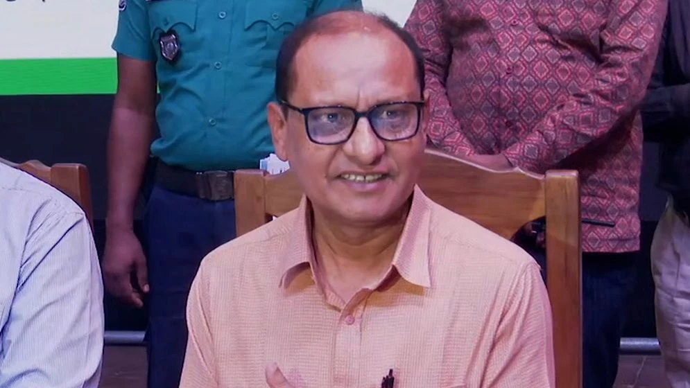 সহকারী শিক্ষকদের দশম গ্রেডের দাবি অযৌক্তিক: গণশিক্ষা উপদেষ্টা