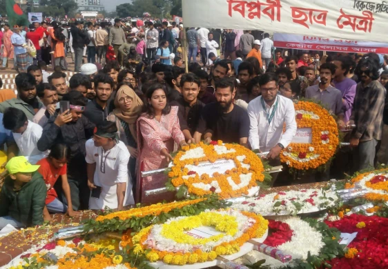 জাতীয় স্মৃতিসৌধে বিজয় দিবসে গবিসাসের ফুলেল শ্রদ্ধা