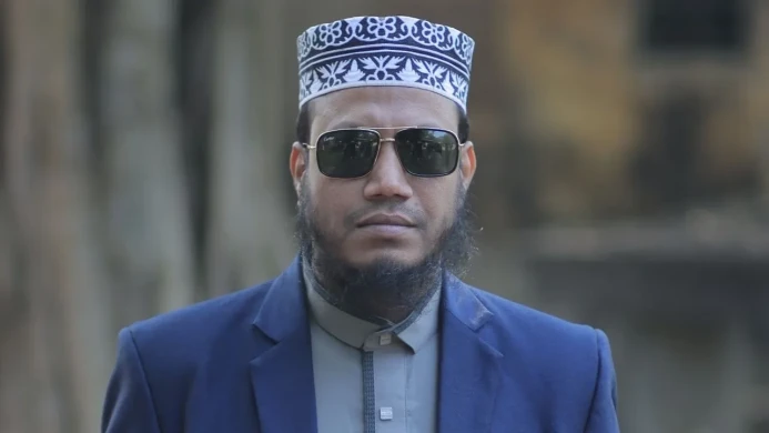 ফের আইনি নোটিশ পেলেন এমপি আমির হামজা