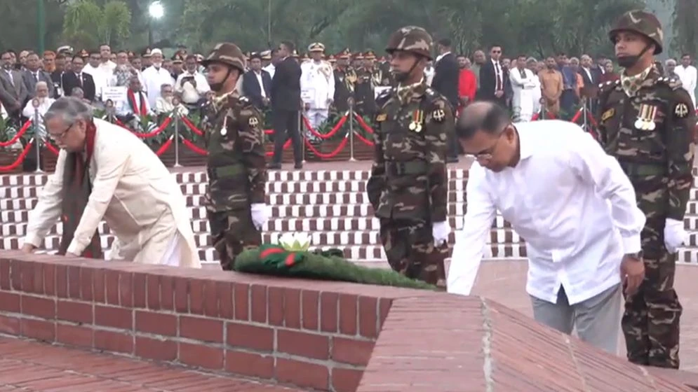 স্বাধীনতা দিবসে স্মৃতিসৌধে রাষ্ট্রপতি-প্রধানমন্ত্রীর শ্রদ্ধা