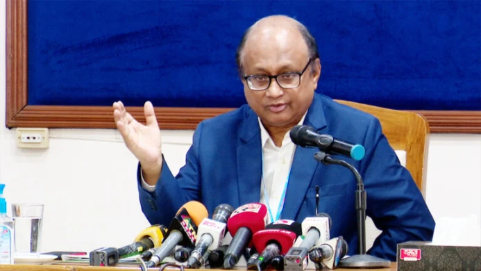 শেখ হাসিনাসহ পলাতক দুর্নীতিবাজদের ফেরাতে রেড নোটিশ প্রক্রিয়ায় দুদক