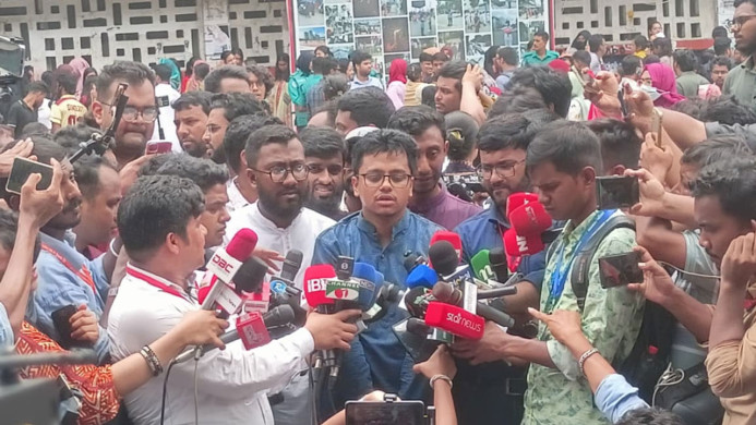 ডাকসু নির্বাচনে পক্ষপাতের অভিযোগ তুললেন জিএস প্রার্থী ফরহাদ