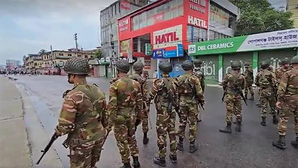 গোপালগঞ্জে ১৪৪ ধারা ও কারফিউ প্রত্যাহার, অভিযান চলবে জেলা প্রশাসন