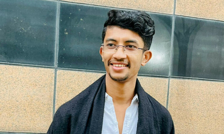 গুলশানে চাঁদাবাজি: সাবেক ছাত্রনেতা রিয়াদের বাসা থেকে ২ কোটি ২৫ লাখ টাকার চেক জব্দ