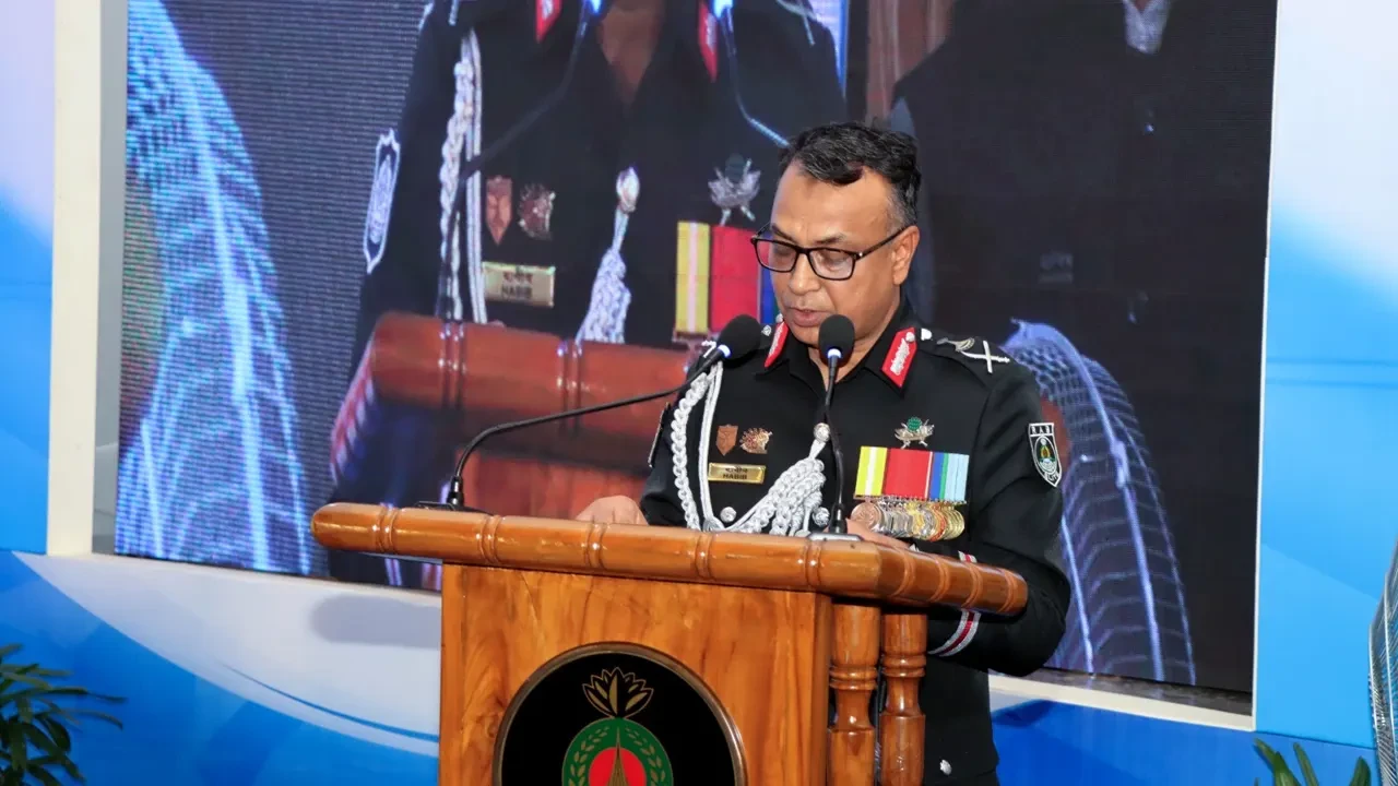 জনগণের আস্থার প্রতীক হতে চায় র‍্যাব: ডিজি