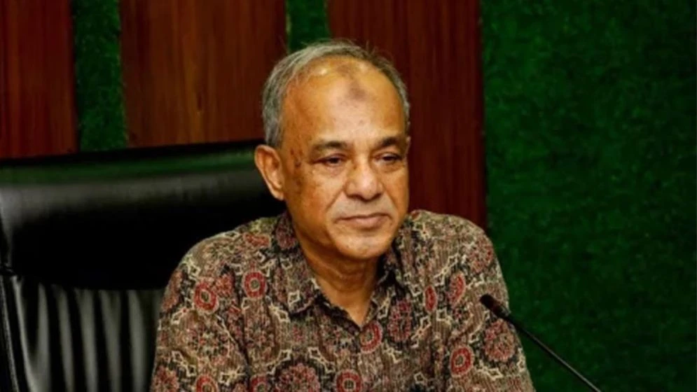 সেনা সদস্যরা দায়িত্বে অব্যাহত, জনগণ নিশ্চিন্ত থাকুন: স্বরাষ্ট্র উপদেষ্টা