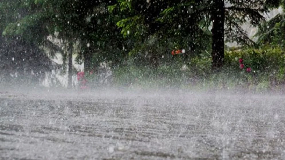 সারাদেশে পাঁচ দিনের বজ্রসহ বৃষ্টির পূর্বাভাস