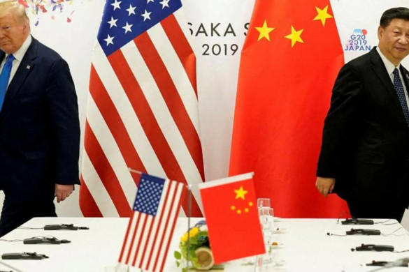 China retaliates against US tariffs - but it also wants to talk