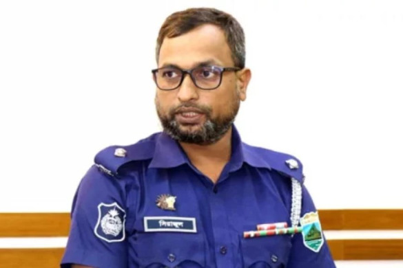 Natore’s Baraigram OC closed over negligence in bus robbery case