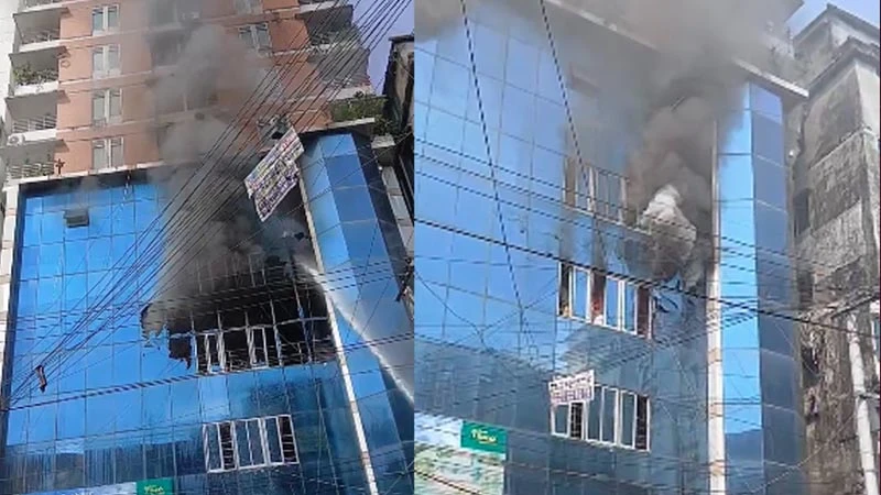 চট্টগ্রামের টেরিবাজারে মার্কেটে ভয়াবহ অগ্নিকাণ্ডে ২ জনের মৃত্যু