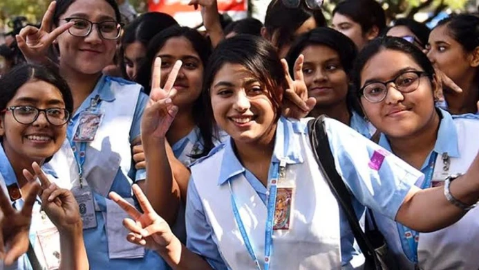 আজ প্রকাশ হচ্ছে এসএসসি ও সমমানের ফল, দেখবেন যেভাবে