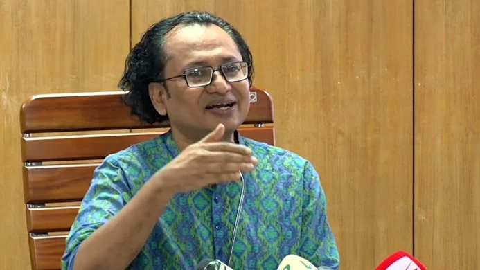 রাষ্ট্রপতির আগে-পরে অপরাধের বিচার সম্ভব: প্রধানমন্ত্রীর উপদেষ্টা