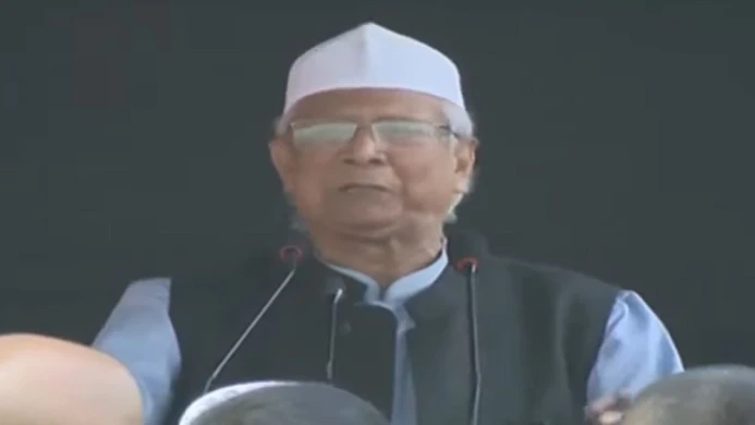 হাদি আমাদের মাথা নত না করার শক্তি দিয়ে গেছেন: প্রধান উপদেষ্টা