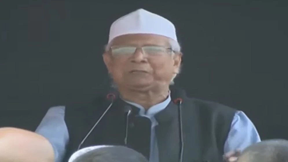 হাদি আমাদের মাথা নত না করার শক্তি দিয়ে গেছেন: প্রধান উপদেষ্টা