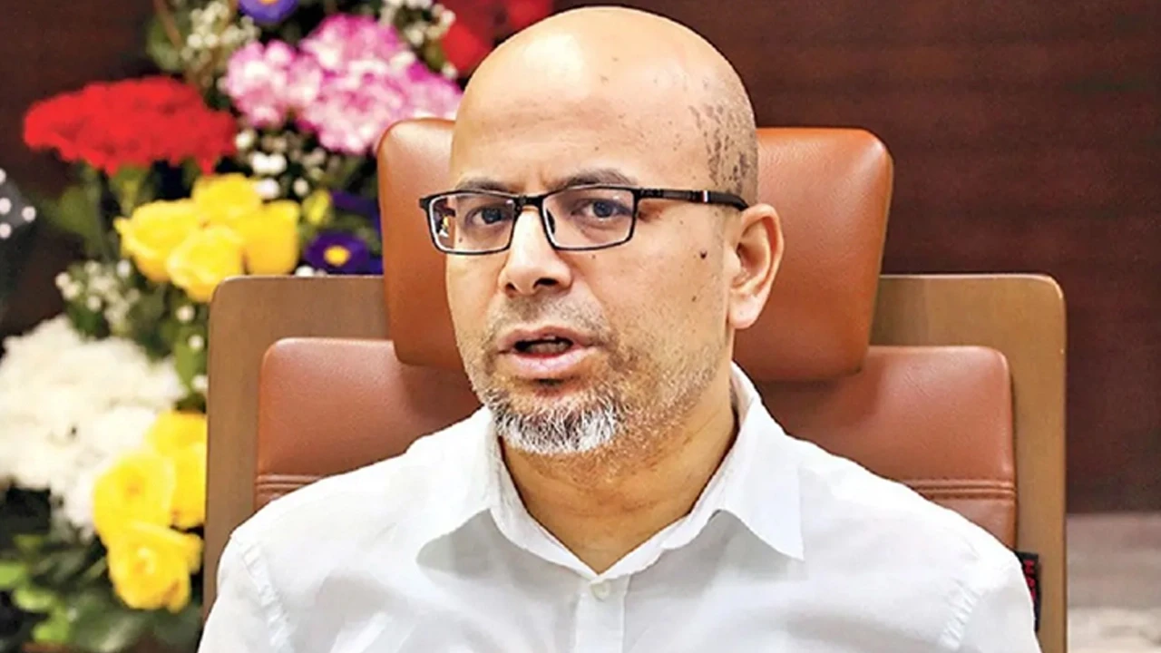 নেদারল্যান্ডসের উদ্দেশে দেশ ত্যাগ করলেন ফয়েজ আহমেদ তৈয়্যব