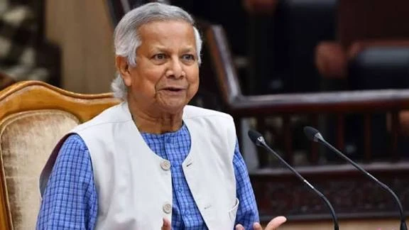 বিদেশগামী জনশক্তিকে রক্ষা করতে হবে, দালাল প্রতারণা বড় বাধা: প্রধান উপদেষ্টা
