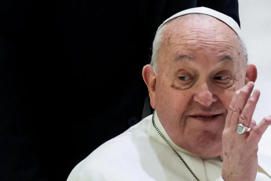 Pope Francis has pneumonia in both lungs, Vatican says