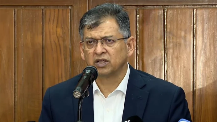 আইনশৃঙ্খলা পরিস্থিতি নিয়ন্ত্রণে রয়েছে: স্বরাষ্ট্রমন্ত্রী