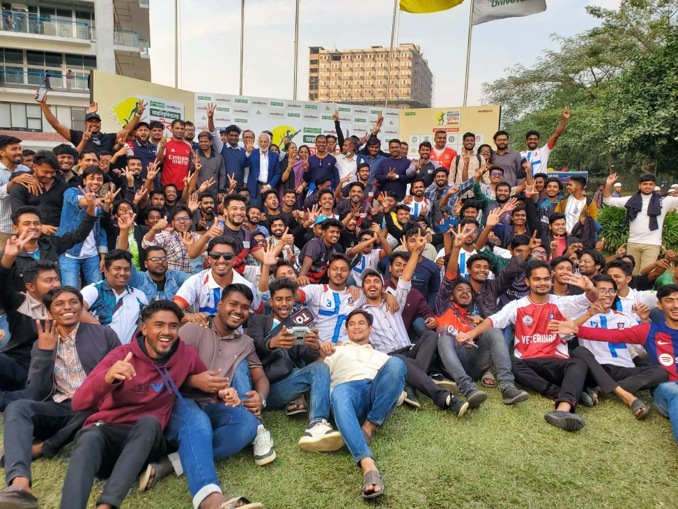 ইস্পাহানি প্রথম আলো ফুটবল টুর্নামেন্টে সেমিফাইনালে গণ বিশ্ববিদ্যালয়