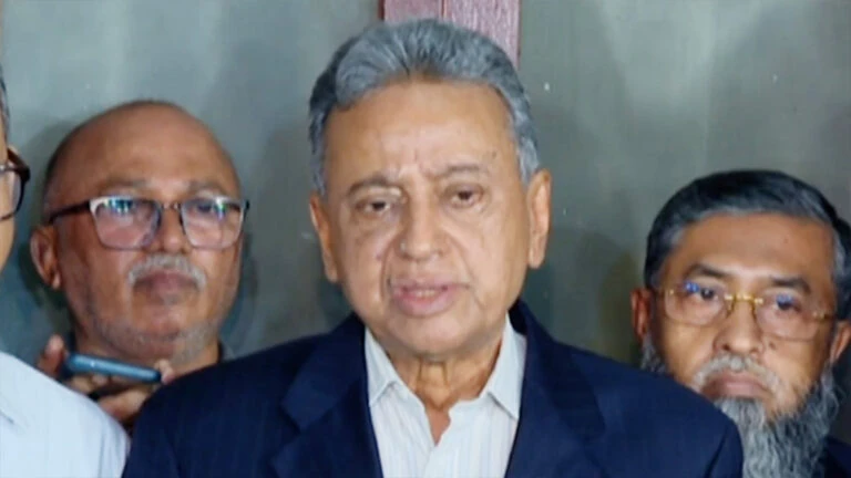 এলডিসি উত্তরণ এখনই নয়, স্থগিত চায় বিএনপি: আমীর খসরু